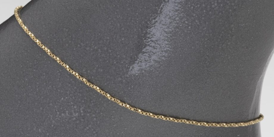 053G | Small Twisted Box Anklet