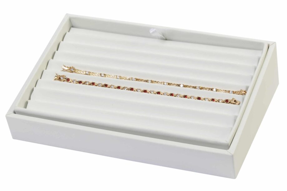 XD-020W | 18 Slot White Stackable Ring Tray