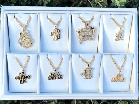 Father's Day - 8 Charms & Chains With Display | Collection