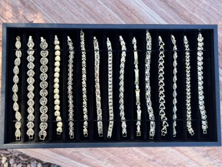 15 Ladies Bracelets - Assorted Sizes - With Display | Starter Kit